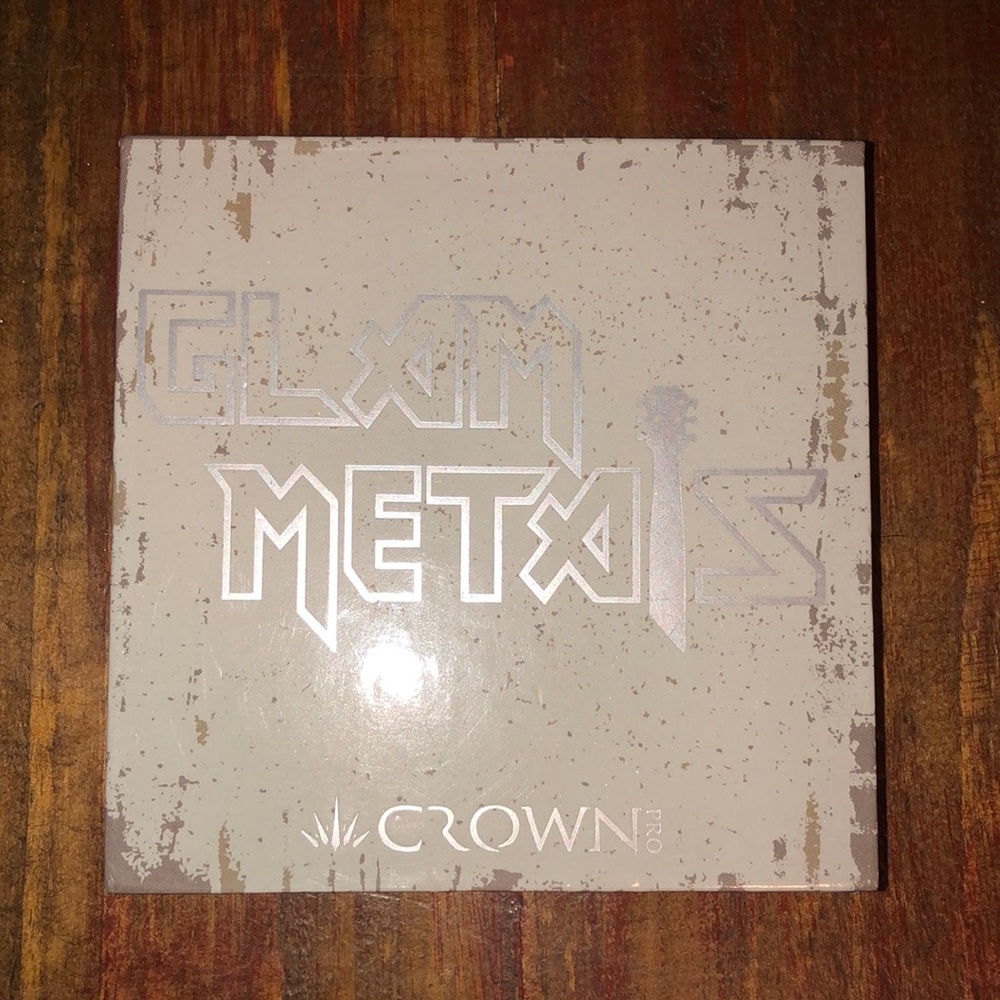Crown pallet